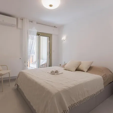 7 Pradignac Full 3bdrs By Halldis Cannes